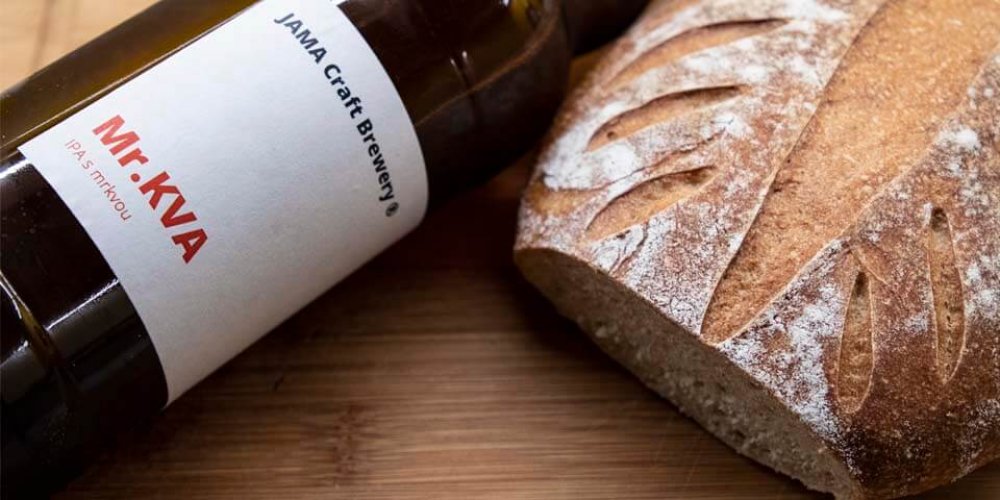 Kváskový chlieb z mrkvového piva