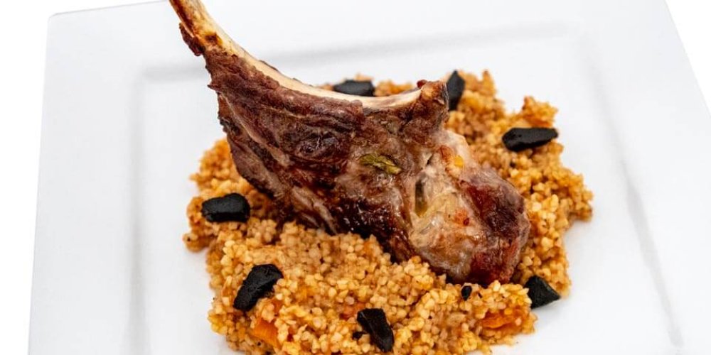 Mangalicové kotlety s bulgurom