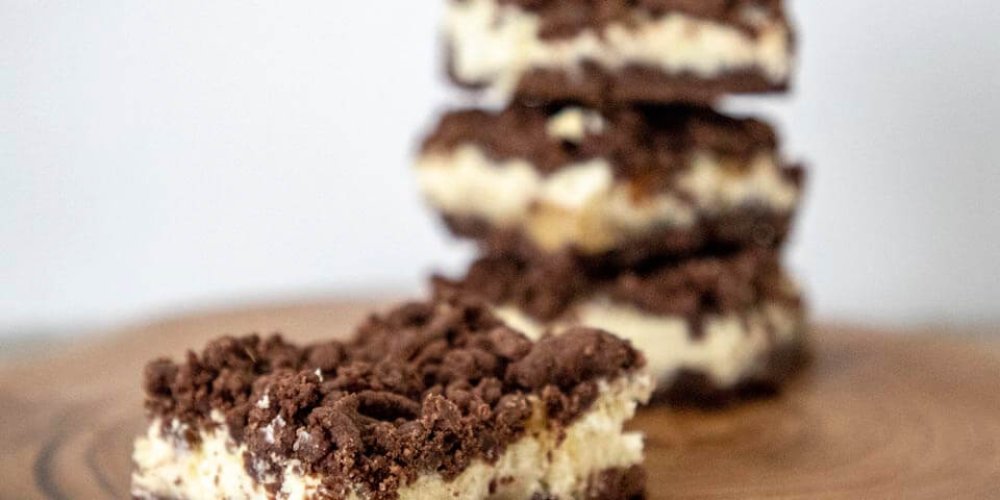 Strúhaný koláč s marcipánom