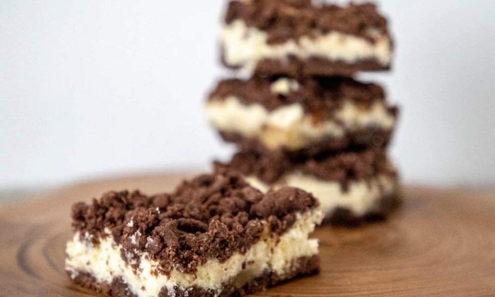 Strúhaný koláč s marcipánom