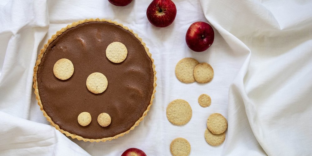 Jablkovo-orechový tart
