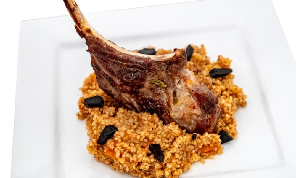 Mangalicové kotlety s bulgurom