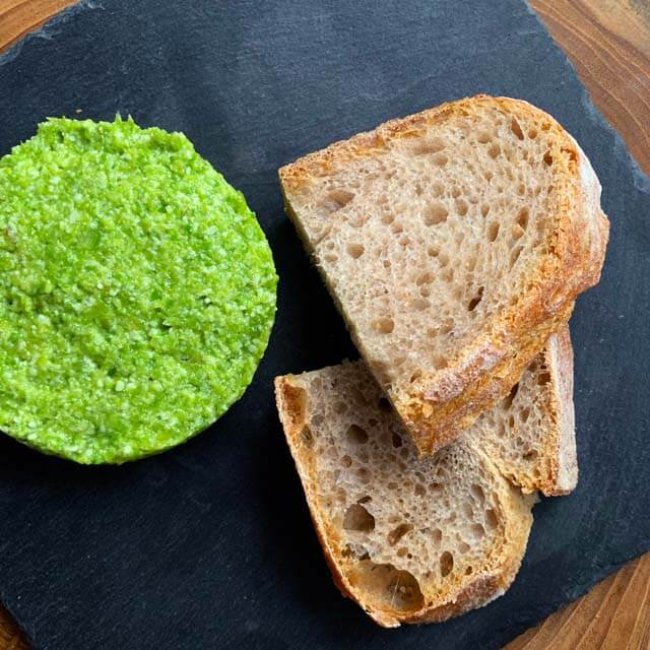 Špargľovo-syrová nátierka